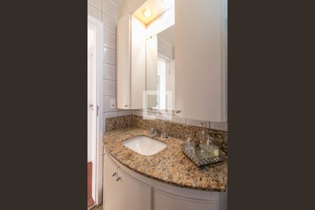 Apartamento à venda com 110m², 4 quartos e 2 vagasBanheiro Social