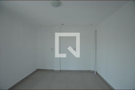 Sala de apartamento para alugar com 2 quartos, 80m² em Bento Ribeiro, Rio de Janeiro