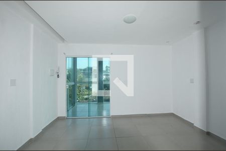 Sala de apartamento para alugar com 2 quartos, 80m² em Bento Ribeiro, Rio de Janeiro