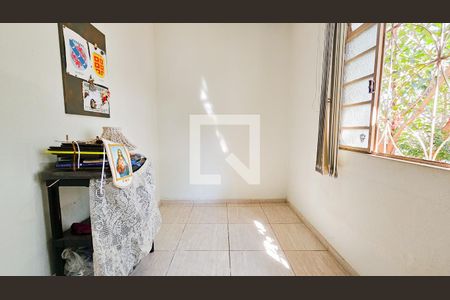 Quarto 01 de casa à venda com 3 quartos, 130m² em Santa Efigênia, Belo Horizonte