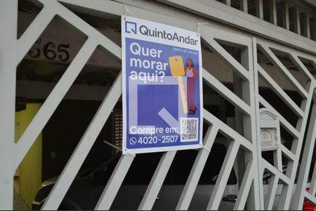 Casa à venda com 209m², 4 quartos e 2 vagasEntrada