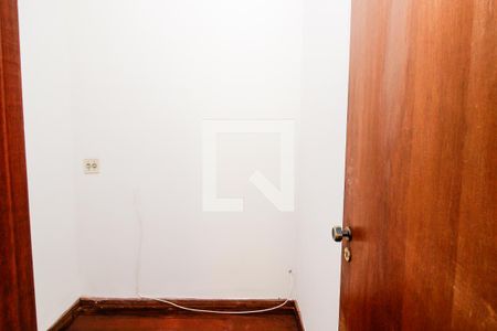 Quarto de Serviço de apartamento para alugar com 4 quartos, 130m² em Serra, Belo Horizonte
