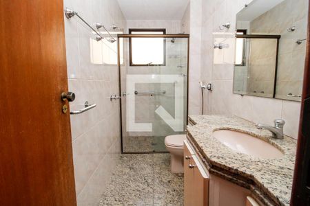 Apartamento para alugar com 130m², 4 quartos e 2 vagas Apartamento para alugar com 130m², 4 quartos e 2 vagasBanheiro Suite