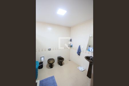 Apartamento à venda com 204m², 5 quartos e 2 vagasBanheiro do Quarto 1