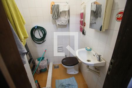 Apartamento à venda com 204m², 5 quartos e 2 vagasBanheiro de Serviço