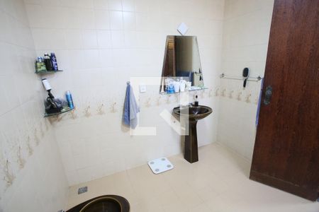 Apartamento à venda com 204m², 5 quartos e 2 vagasBanheiro do Quarto 1