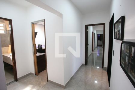 Apartamento à venda com 204m², 5 quartos e 2 vagasCorredor