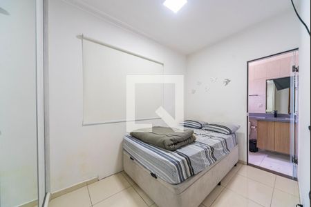 Quarto 2 de apartamento para alugar com 2 quartos, 48m² em Vila Valparaíso, Santo André