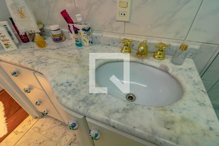 Apartamento para alugar com 74m², 3 quartos e 1 vaga Apartamento para alugar com 74m², 3 quartos e 1 vagaBanheiro