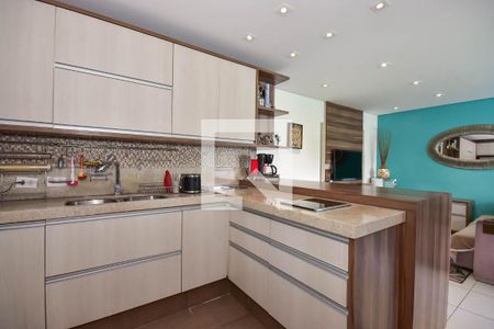 Casa para alugar com 381m², 8 quartos e 4 vagas Casa para alugar com 381m², 8 quartos e 4 vagasCozinha da Casa 3