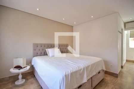 Casa para alugar com 381m², 8 quartos e 4 vagas Casa para alugar com 381m², 8 quartos e 4 vagasSuíte da Casa 2