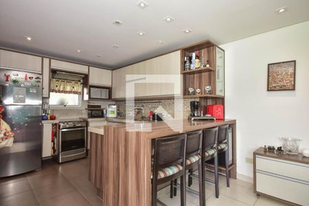 Casa para alugar com 381m², 8 quartos e 4 vagas Casa para alugar com 381m², 8 quartos e 4 vagasCozinha da Casa 3