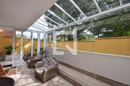 Casa para alugar com 381m², 8 quartos e 4 vagas Casa para alugar com 381m², 8 quartos e 4 vagasVaranda da Casa 1