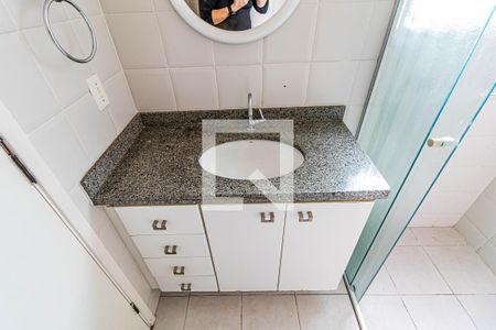 Casa de condomínio à venda com 80m², 2 quartos e 2 vagasBanheiro social