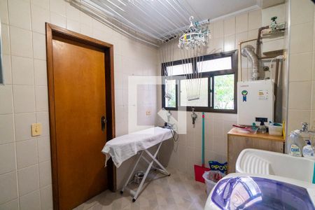 Apartamento à venda com 115m², 3 quartos e 2 vagasÁrea de Serviço