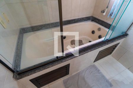Apartamento à venda com 115m², 3 quartos e 2 vagasBanheiro da Suíte Detalhe