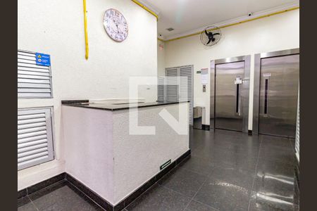 Apartamento à venda com 75m², 3 quartos e sem vagaÁrea comum