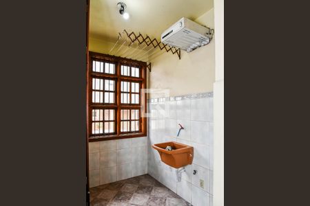 Casa à venda com 200m², 3 quartos e 3 vagasÁrea de Serviço