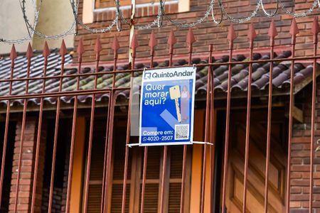 Casa à venda com 200m², 3 quartos e 3 vagasplaquinha instalada na fachada