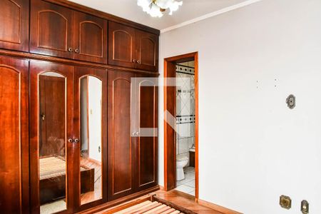 Casa à venda com 200m², 3 quartos e 3 vagasSuíte