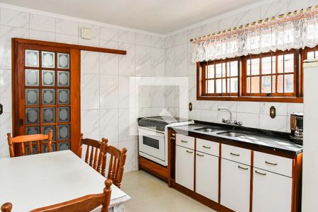 Casa à venda com 200m², 3 quartos e 3 vagasCozinha