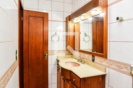 Casa à venda com 200m², 3 quartos e 3 vagasBanheiro