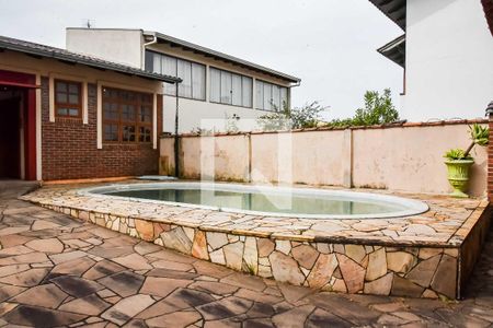 Casa à venda com 200m², 3 quartos e 3 vagasPiscina