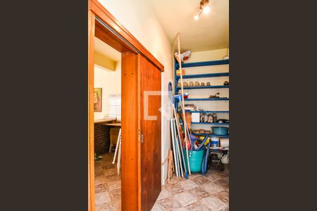 Casa à venda com 200m², 3 quartos e 3 vagasÁrea de Serviço