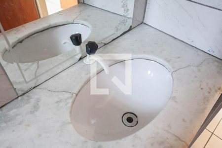 Apartamento para alugar com 70m², 3 quartos e sem vagaBanheiro social 