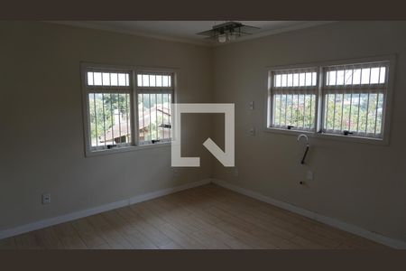 Casa à venda com 300m², 3 quartos e 2 vagasCozinha e Área de Serviço