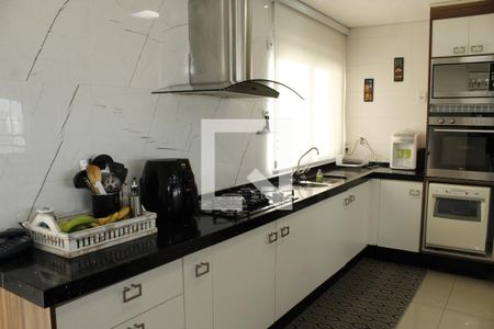 Apartamento à venda com 128m², 4 quartos e 2 vagasDetalhe da cozinha