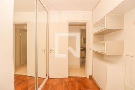 Quarto de apartamento para alugar com 2 quartos, 66m² em Petrópolis, Porto Alegre
