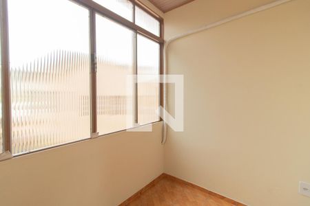 Casa à venda com 12m², 2 quartos e 1 vagaÁrea de Serviço