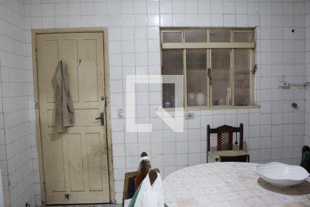 Casa à venda com 150m², 2 quartos e 2 vagasCozinha
