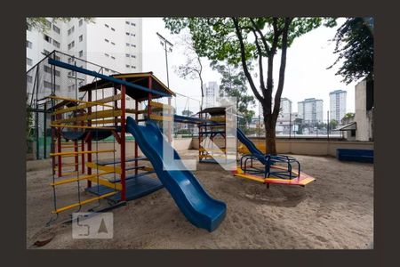 Apartamento à venda com 75m², 3 quartos e 1 vaga Apartamento à venda com 75m², 3 quartos e 1 vagaÁrea comum - Playground