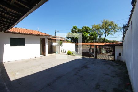 Casa à venda com 249m², 2 quartos e 1 vagaGaragem