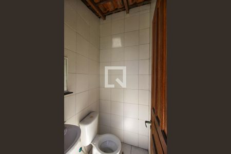 Casa à venda com 249m², 2 quartos e 1 vagaBanheiro Social