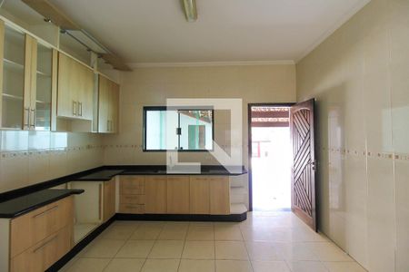 Casa à venda com 249m², 2 quartos e 1 vagaCozinha