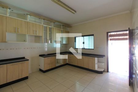 Casa à venda com 249m², 2 quartos e 1 vagaCozinha