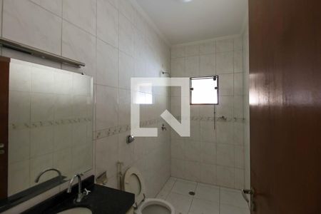 Casa à venda com 249m², 2 quartos e 1 vagaBanheiro 2