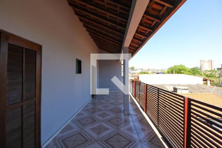 Casa à venda com 249m², 2 quartos e 1 vagaVaranda