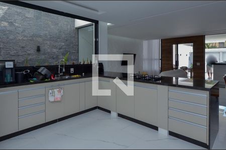 Casa de condomínio à venda com 240m², 3 quartos e 2 vagasCozinha