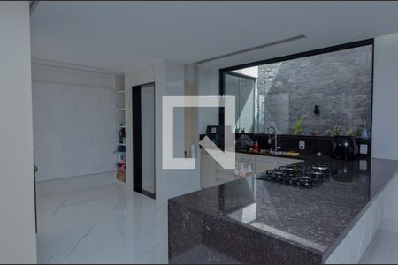 Casa de condomínio à venda com 240m², 3 quartos e 2 vagasCozinha