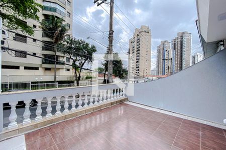 Casa à venda com 110m², 2 quartos e 2 vagasVaranda