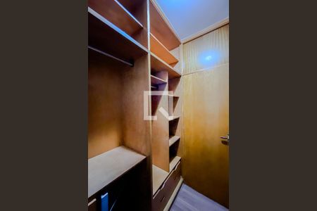 Casa à venda com 110m², 2 quartos e 2 vagasQuarto 2 - Armários