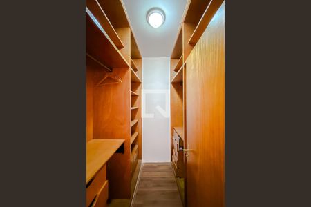 Casa à venda com 110m², 2 quartos e 2 vagasQuarto 2 - Armários