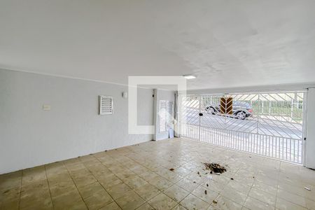 Casa à venda com 110m², 2 quartos e 2 vagasGaragem