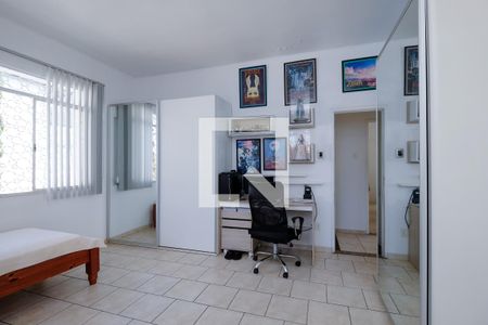 Casa à venda com 230m², 4 quartos e 6 vagasQuarto 2