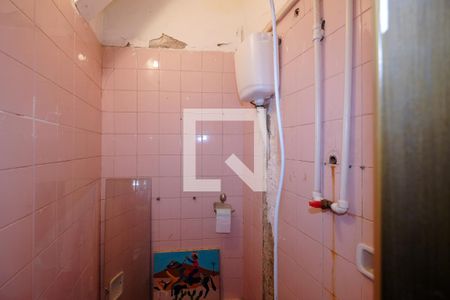 Casa à venda com 230m², 4 quartos e 6 vagasBanheiro de serviço