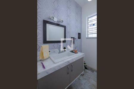 Casa à venda com 230m², 4 quartos e 6 vagasLavabo